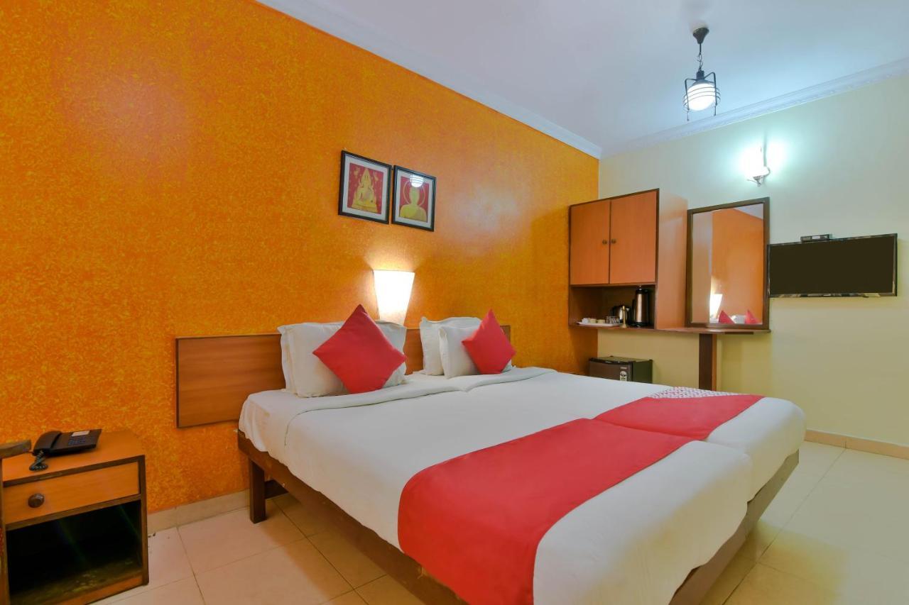 Hotel Manoshanti ปณชี ภายนอก รูปภาพ