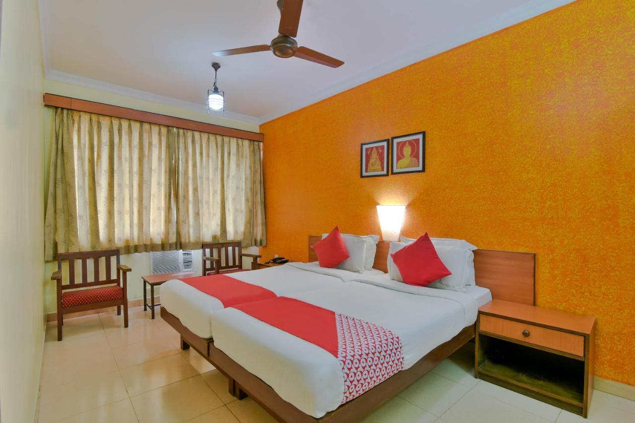 Hotel Manoshanti ปณชี ภายนอก รูปภาพ